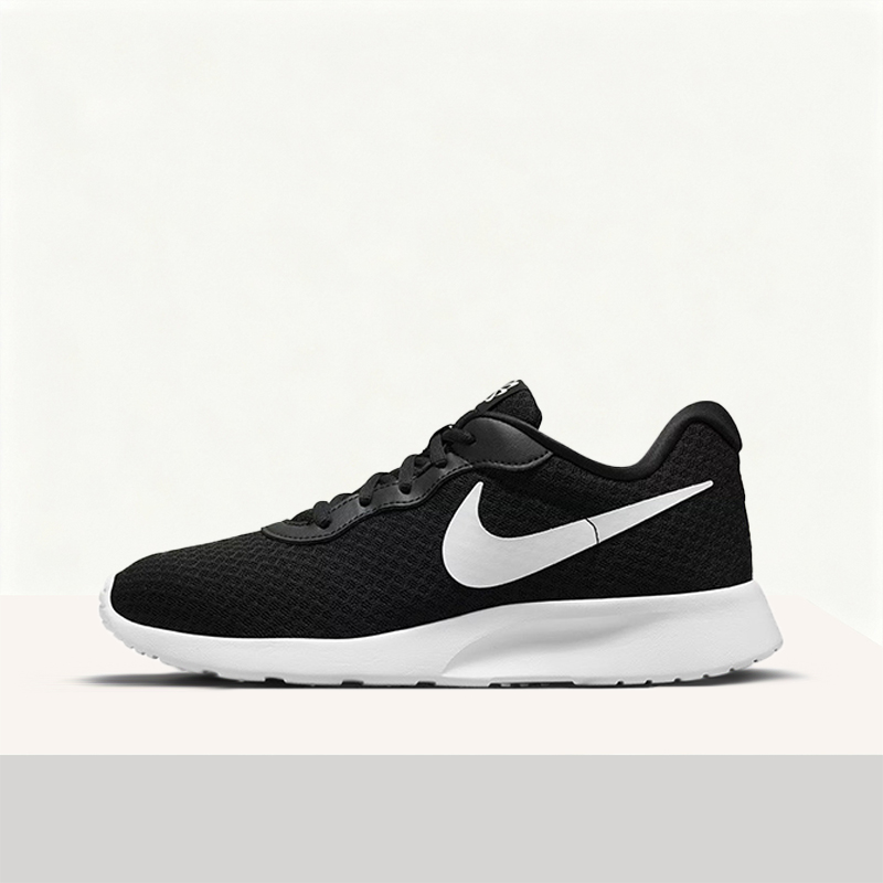 Nike Tanjun Chaussures de cour - Women Shoes Nike avis et prix